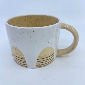 anthropologie ceramic mug by cathy terepocki beige speckled finish arches with g